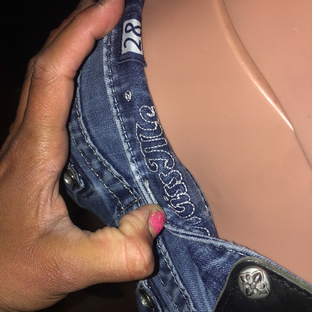 Shorts - Picture 2 of 3
